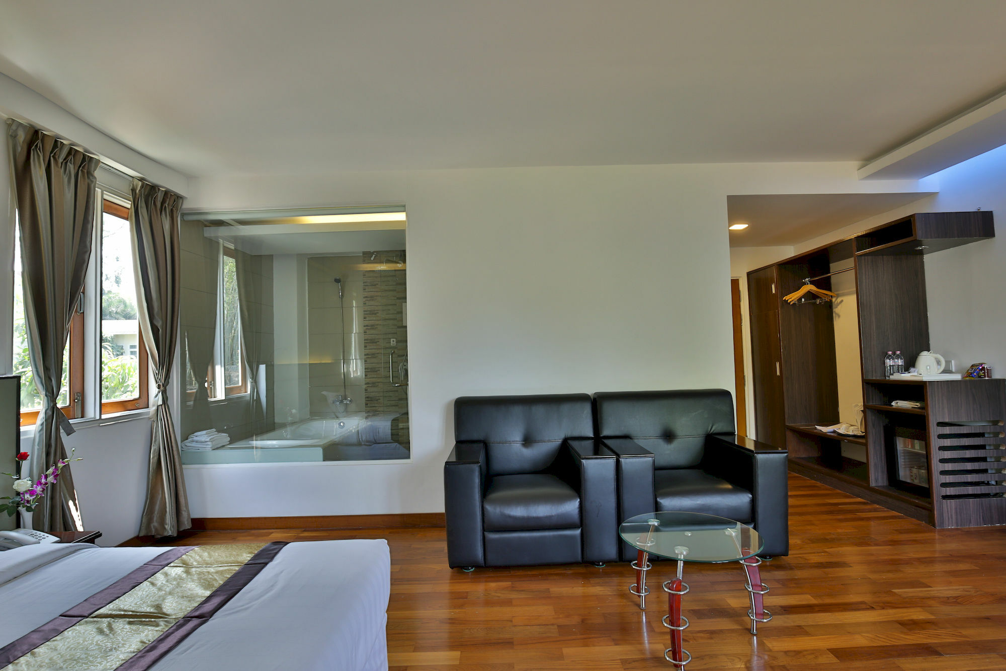 Sky View Hotel Янгон Экстерьер фото