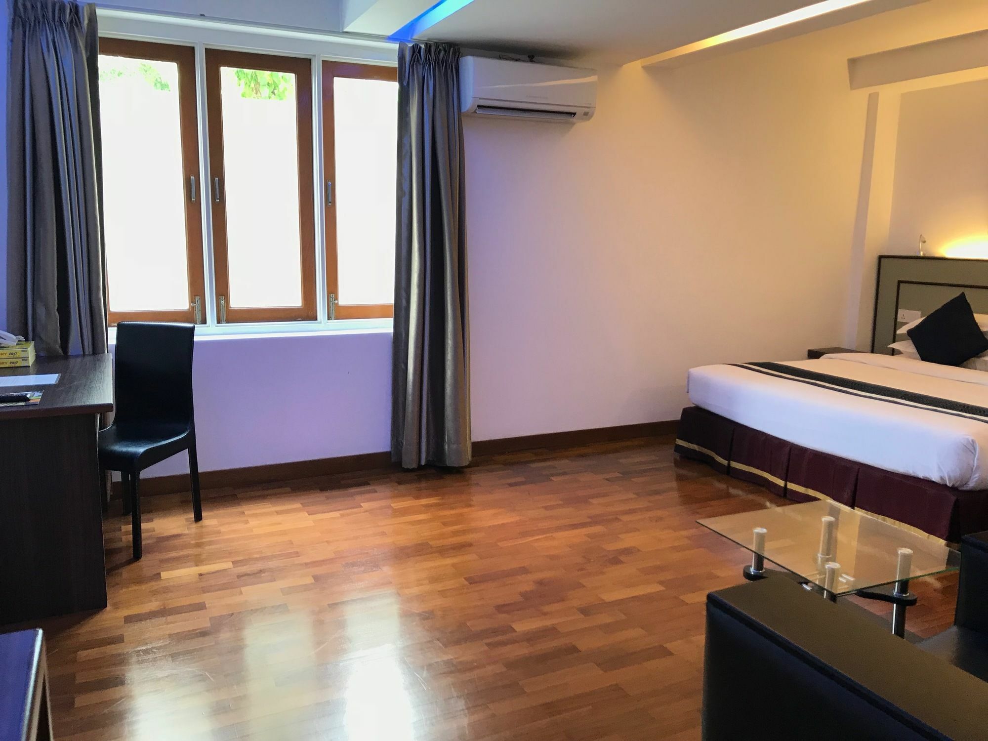 Sky View Hotel Янгон Экстерьер фото