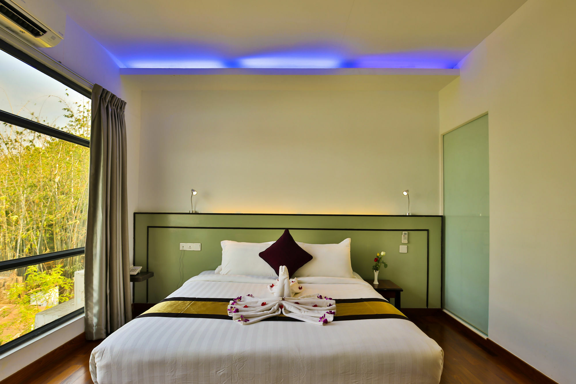 Sky View Hotel Янгон Экстерьер фото
